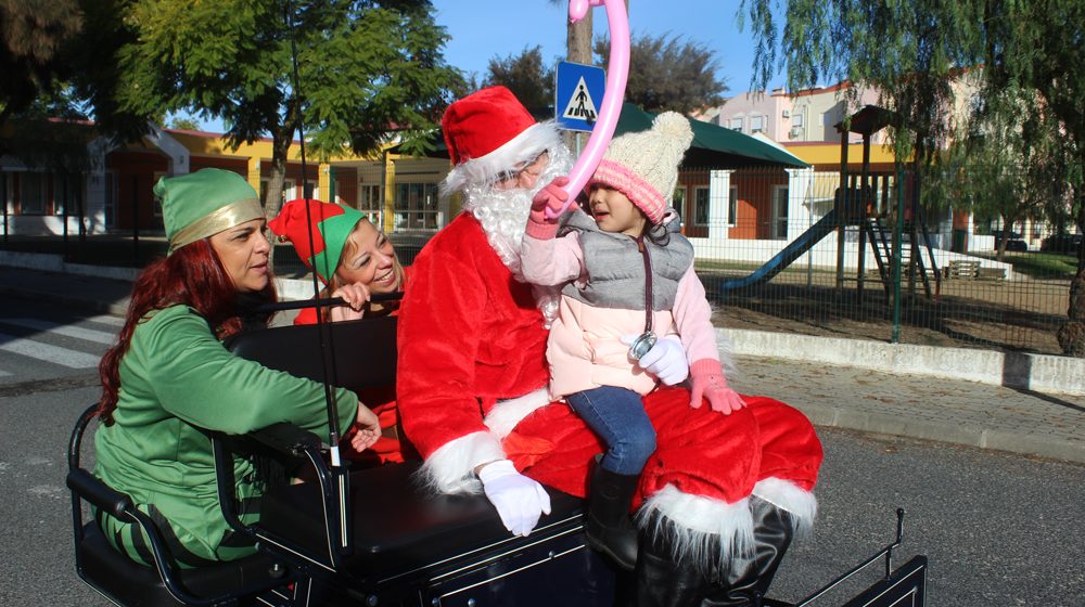 Pai Natal visita Jardim de Infância nº3