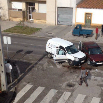 Acidente em Benfica do Ribatejo provoca um ferido