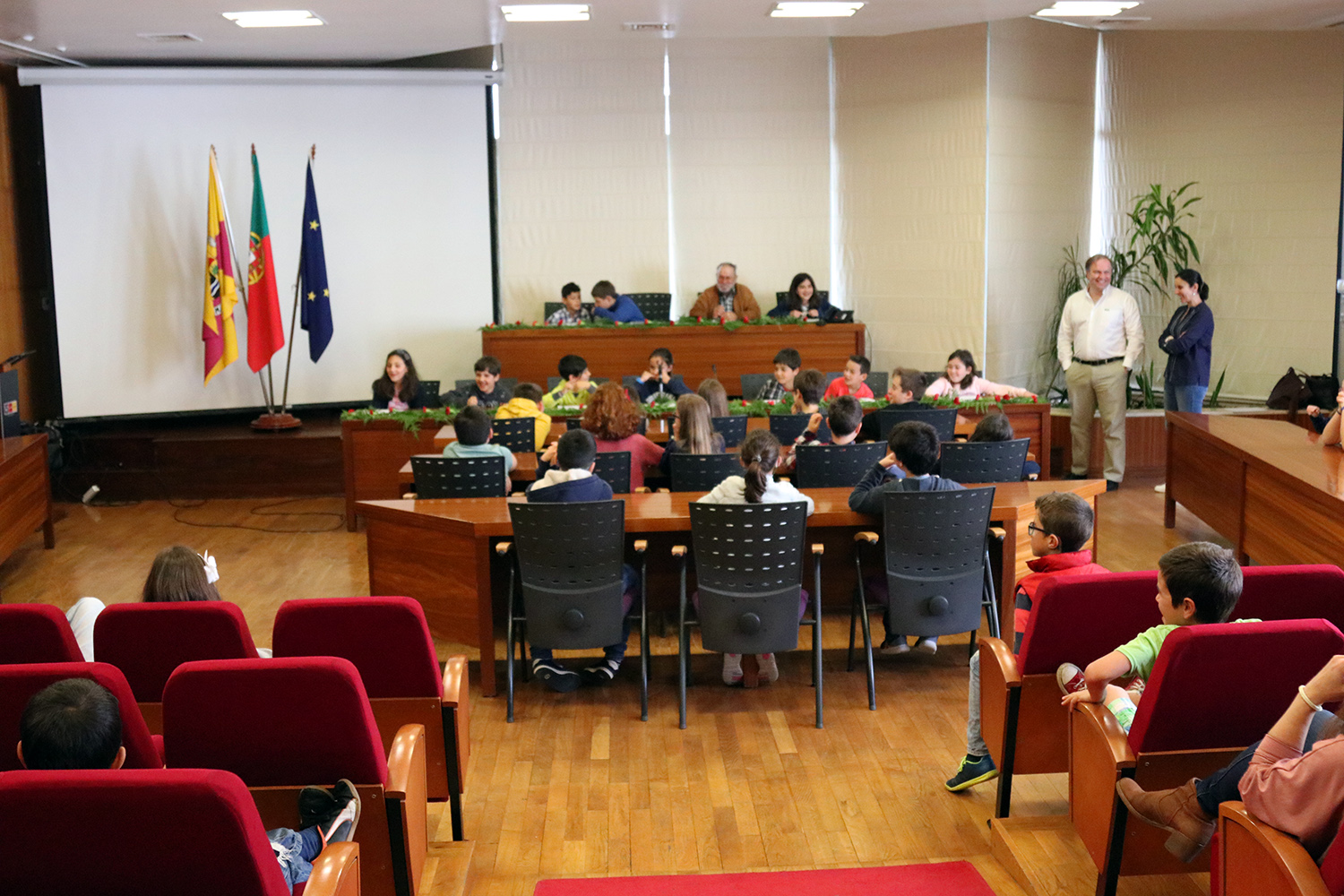 assembleia dos jovens (18) assembleia dos jovens (18)