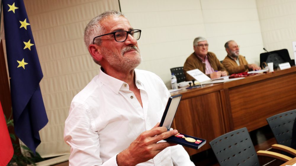 Daniel Monsanto homenageado no 6º encontro Mister Vítor Fininho