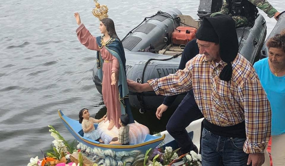Nossa Senhora dos Avieiros e do Tejo une Caneiras e Cucos Nossa Senhora dos Avieiros e do Tejo une Caneiras e Cucos