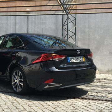 Presidente da Câmara de Almeirim tem carro novo Presidente da Câmara de Almeirim tem carro novo