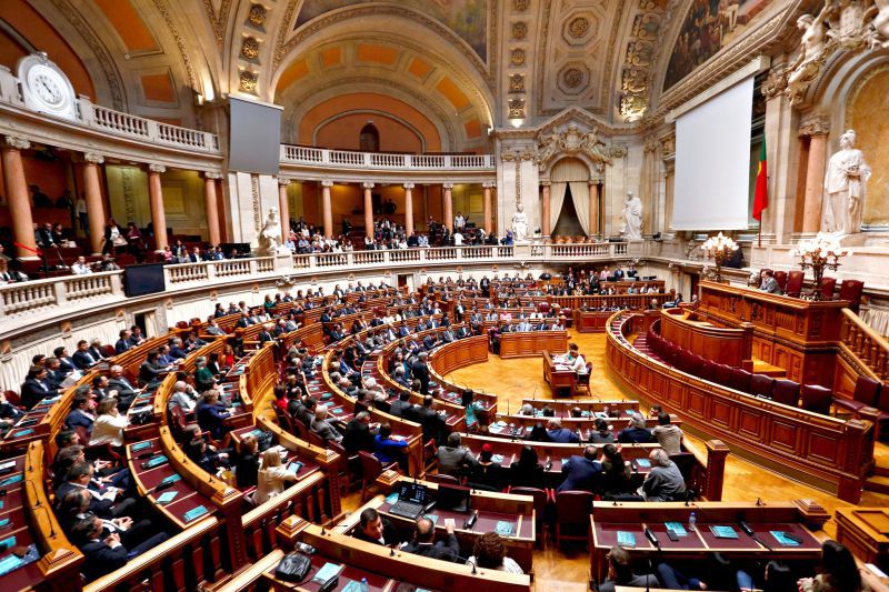 Aprovada lei de igualdade salarial entre homens e mulheres Aprovada lei de igualdade salarial entre homens e mulheres
