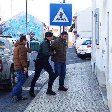 Suspeito de ter disparado tiros contra GNR na Raposa começa a ser julgado