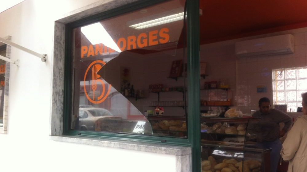 Noite de assaltos e vandalismo em Almeirim