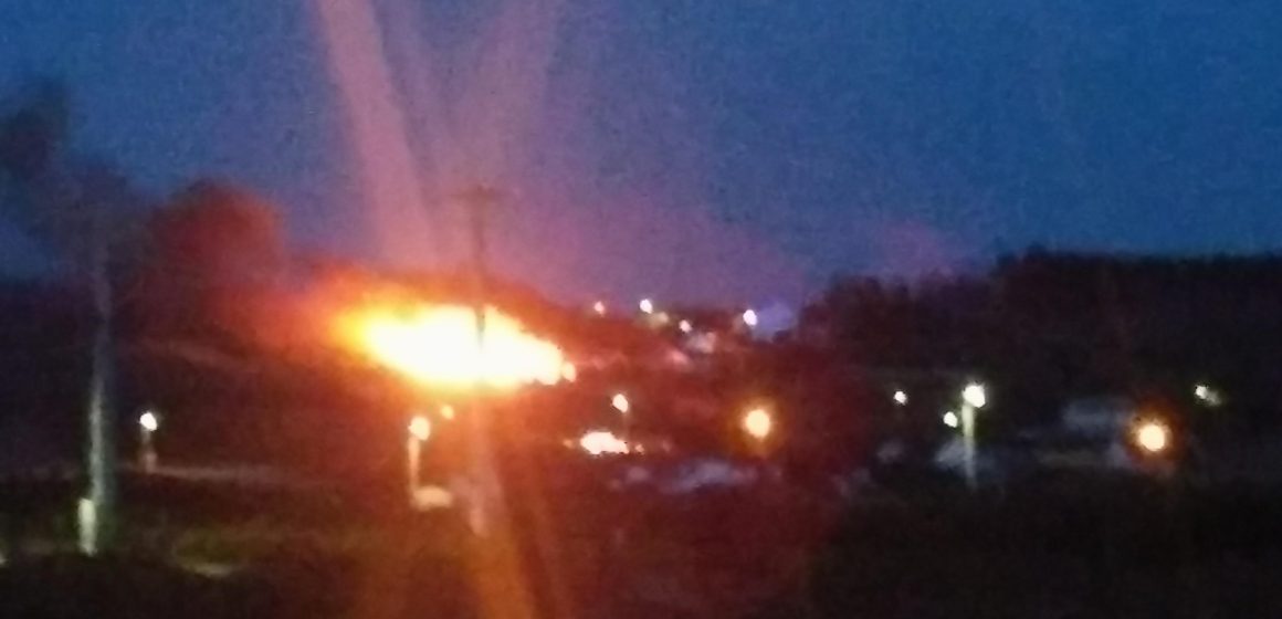 Vento forte dificulta combate a incêndio em Fazendas de Almeirim