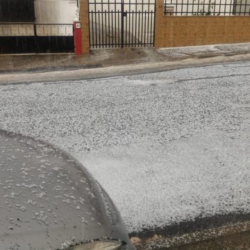 Queda de granizo surpreende habitantes da Raposa Queda de granizo surpreende habitantes da Raposa