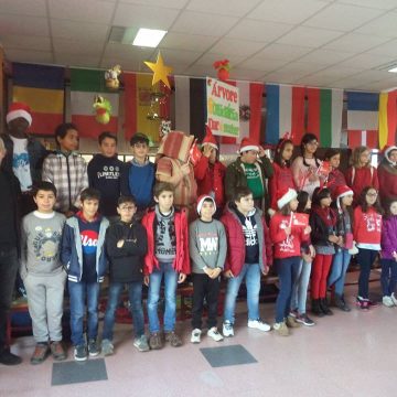 Escola das Fazendas de Almeirim recebe galardão de Escola Amiga da Criança Escola das Fazendas de Almeirim recebe galardão de Escola Amiga da Criança