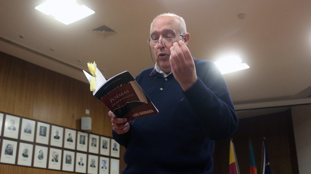 Apresentação de “Poemas Desirmanados” por Manuel Luís Bárbara