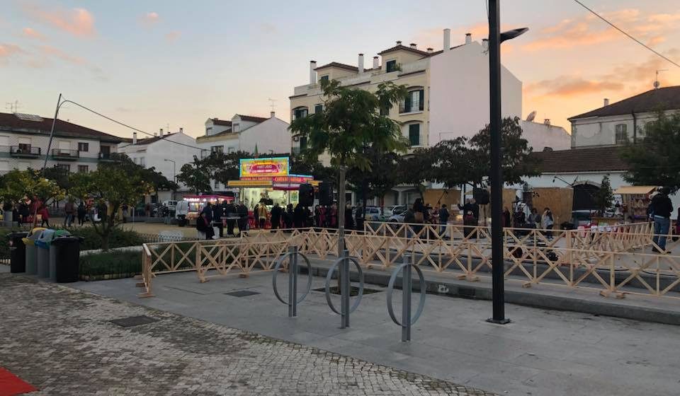 Mercadinho Encantado dá música em Almeirim