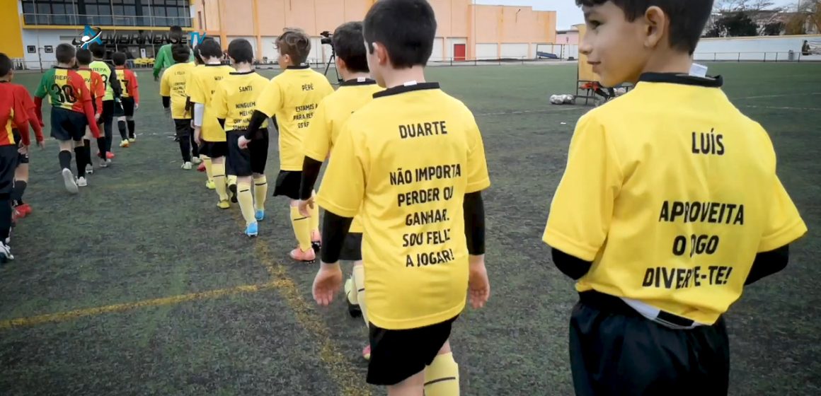 VÍDEO – Equipa de SUB10 do Fazendense dá exemplo no Fair Play no futebol VÍDEO – Equipa de SUB10 do Fazendense dá exemplo no Fair Play no futebol