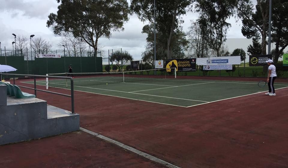 Campeonato Regional de Veteranos de ténis já decorre em Almeirim Campeonato Regional de Veteranos de ténis já decorre em Almeirim