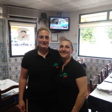 Zézano a trabalhar com take-away e entrega ao domicílio Zézano a trabalhar com take-away e entrega ao domicílio