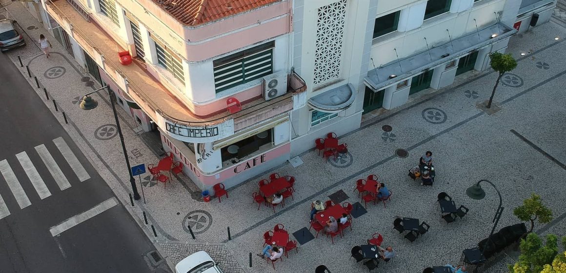 Histórico Café Império agora aberto ao domingo Histórico Café Império agora aberto ao domingo