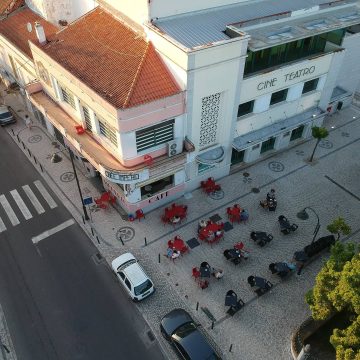 Histórico Café Império agora aberto ao domingo