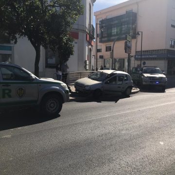 Acidente junto à Praça da República
