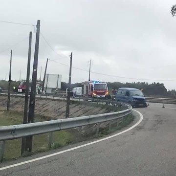 Dois feridos em acidente em Azeitada