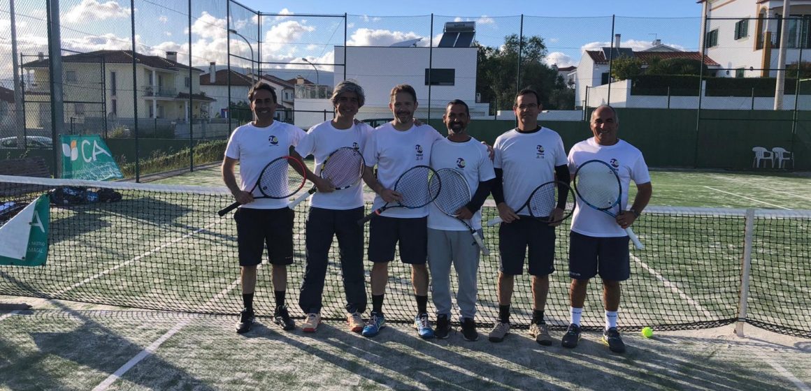 Três em linha. Ténis Almeirim conquista terceiro titulo regional do ano Três em linha. Ténis Almeirim conquista terceiro titulo regional do ano