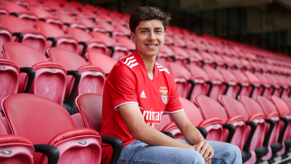 José Melro começou no Footkart e agora foi contratado pelo SL Benfica José Melro começou no Footkart e agora foi contratado pelo SL Benfica