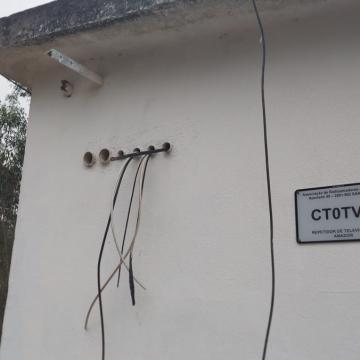 Assalto na serra de Fazendas de Almeirim deixa estação repetidora dos Radioamadores inoperacional Assalto na serra de Fazendas de Almeirim deixa estação repetidora dos Radioamadores inoperacional