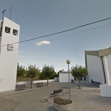 Sinos da torre sineira da Igreja de Fazendas de Almeirim vão voltar a tocar Sinos da torre sineira da Igreja de Fazendas de Almeirim vão voltar a tocar