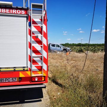 Despiste de 4×4 provoca um ferido em Paço dos Negros